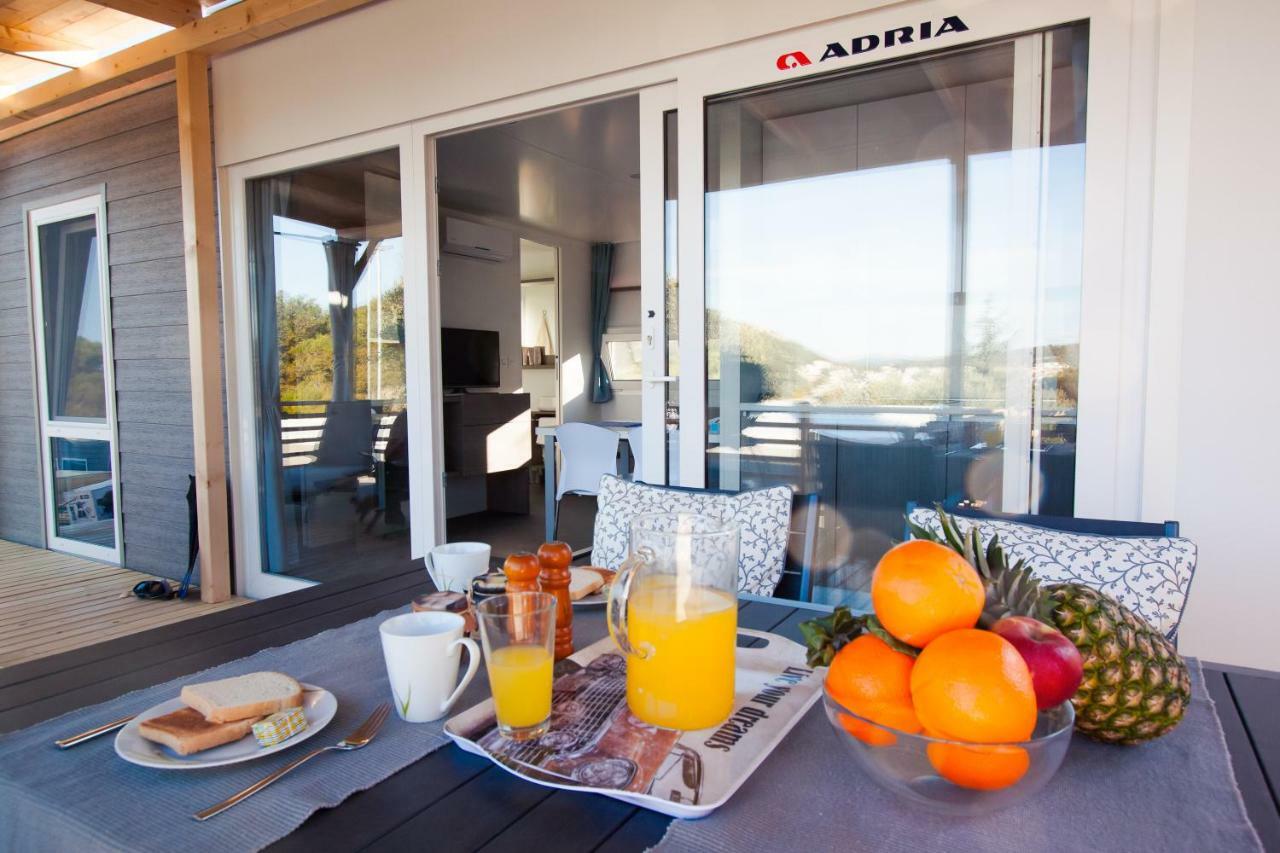 Adrijela Mobile Home Jezera Luaran gambar